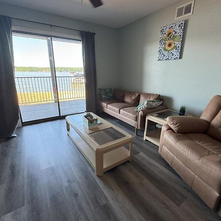 Lakefront Condo With A View オーセージ・ビーチ エクステリア 写真