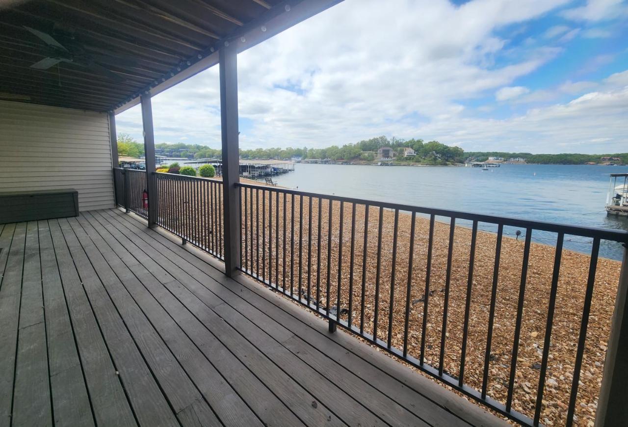 Lakefront Condo With A View オーセージ・ビーチ エクステリア 写真