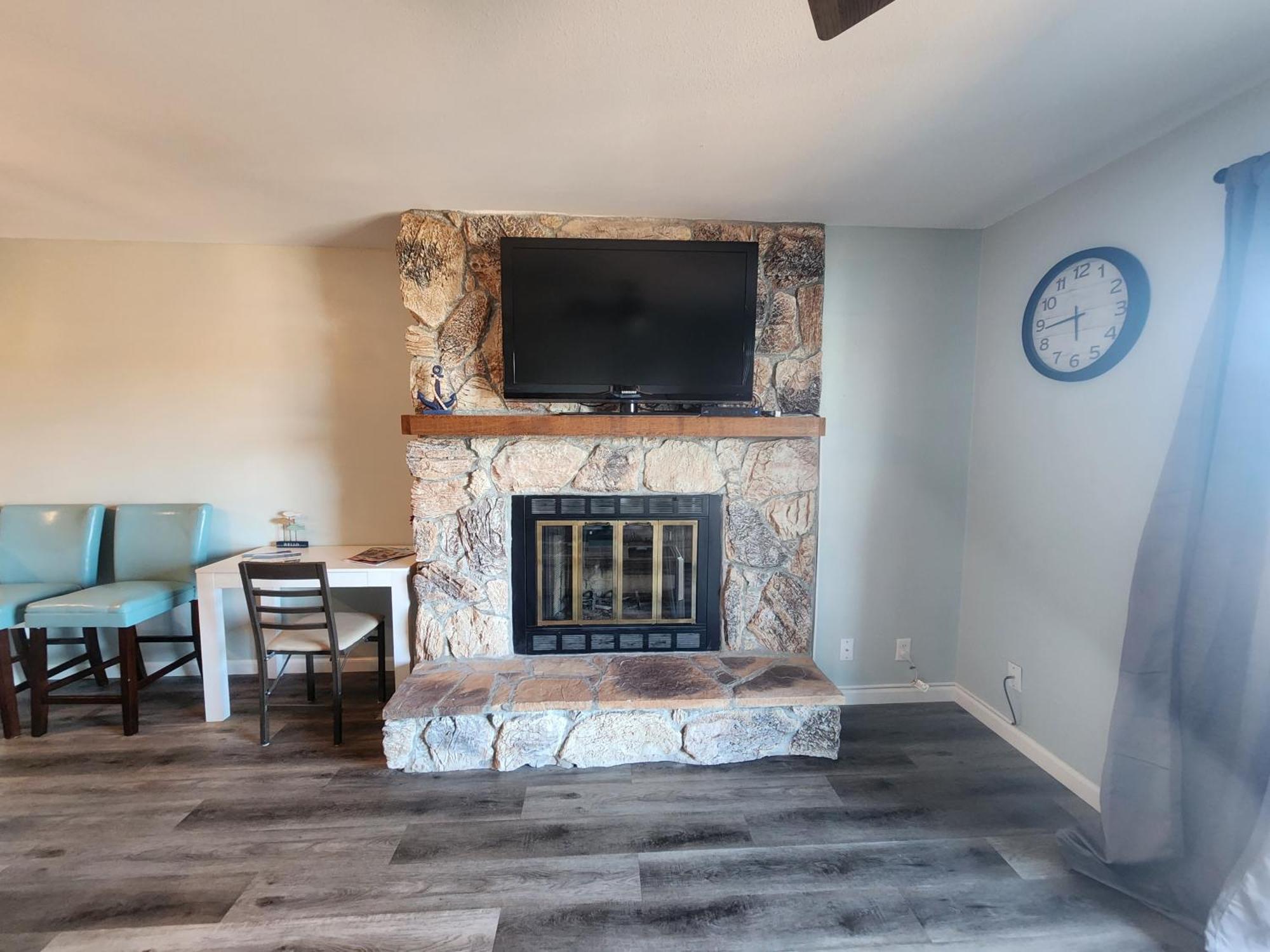 Lakefront Condo With A View オーセージ・ビーチ エクステリア 写真