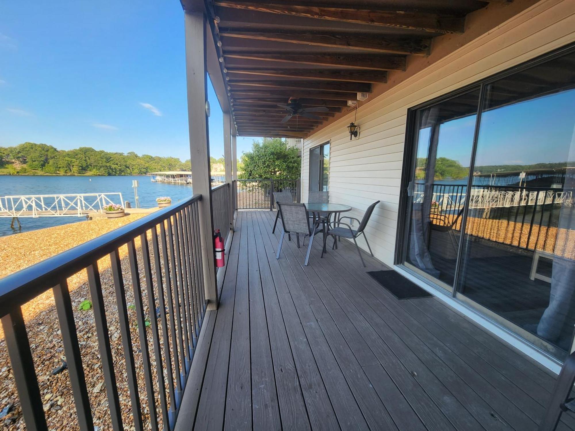 Lakefront Condo With A View オーセージ・ビーチ エクステリア 写真