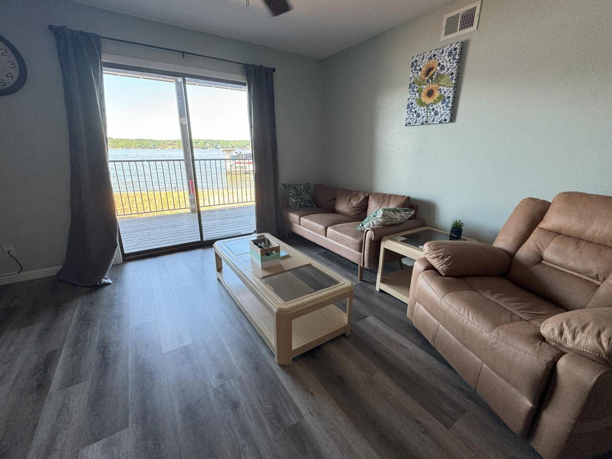 Lakefront Condo With A View オーセージ・ビーチ エクステリア 写真